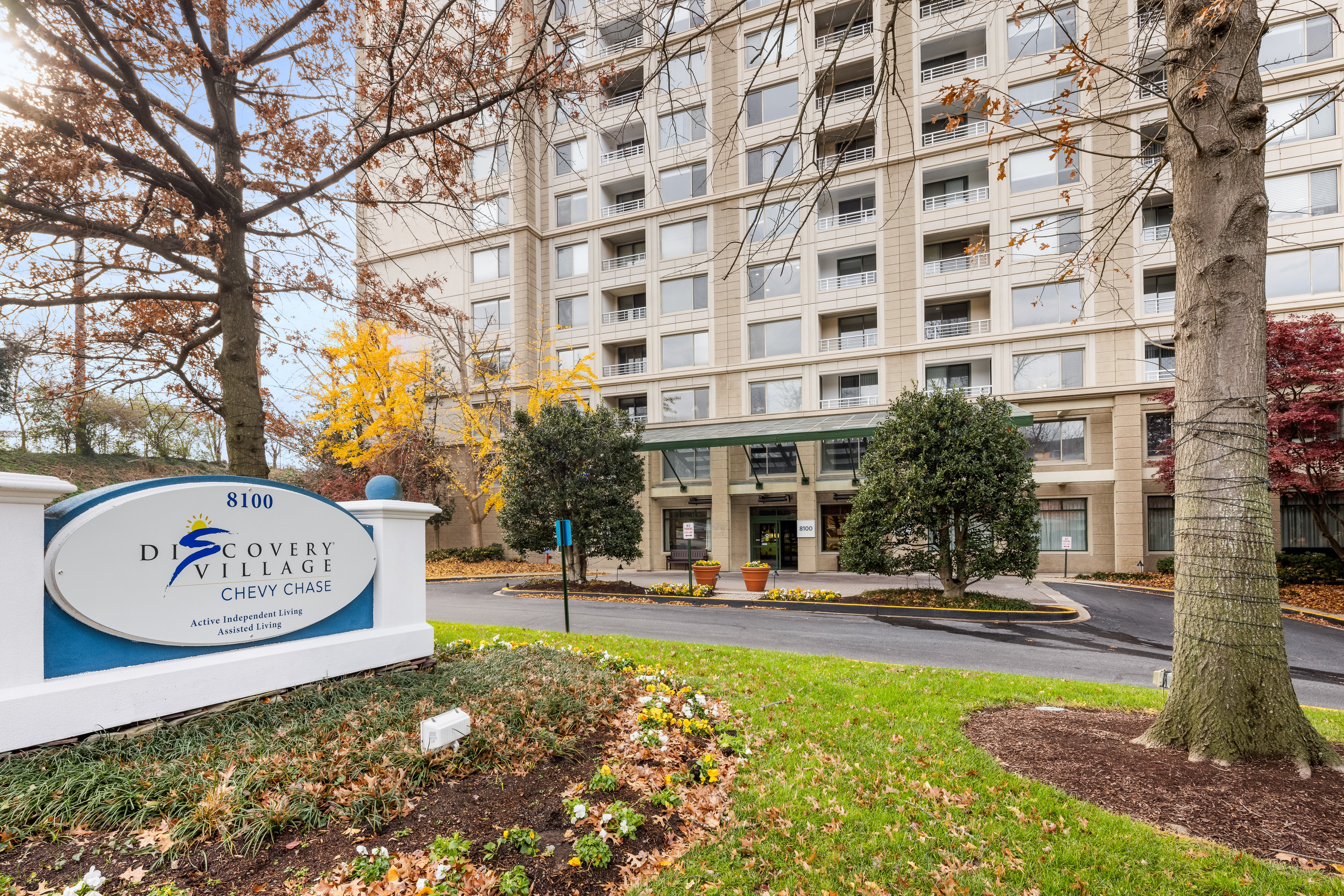 DVCC - 01 Chevy Chase-Signage